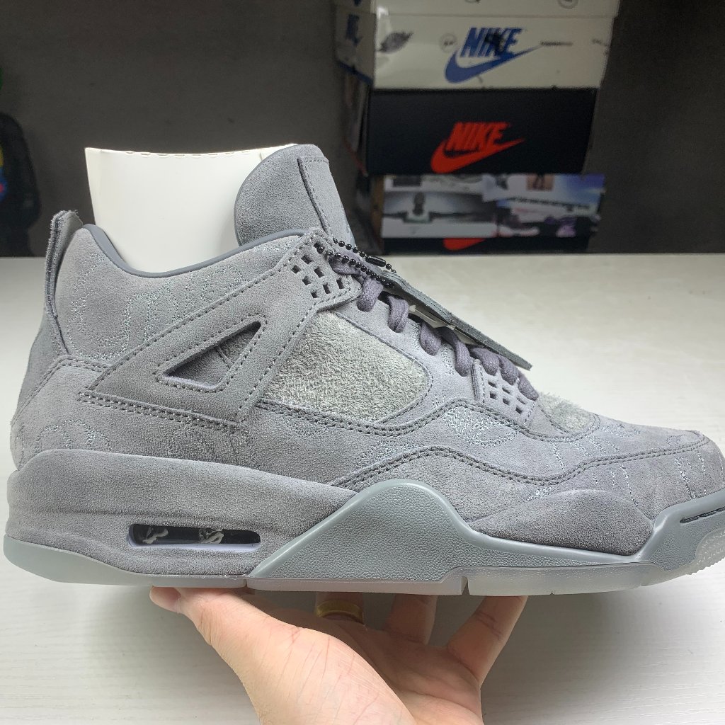 Jordan 4 Retro Kawssize Us9.5